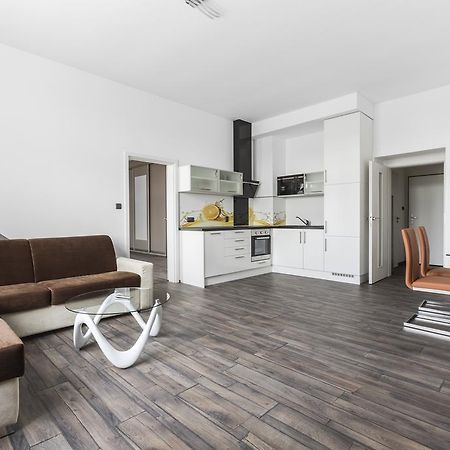 Apartsee Hálkova Plzeň Esterno foto